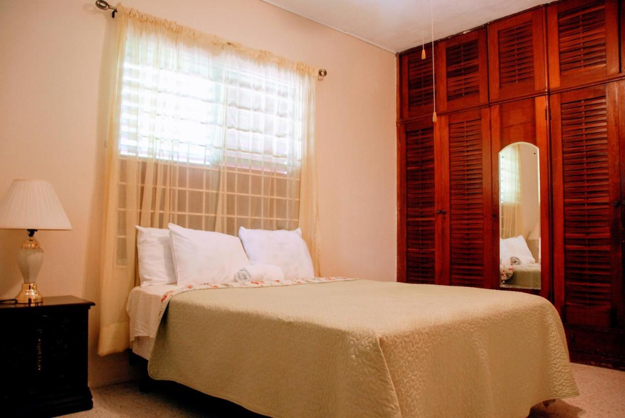 Jacks Hill Tropical Arcadia Hotel Kingston Kültér fotó